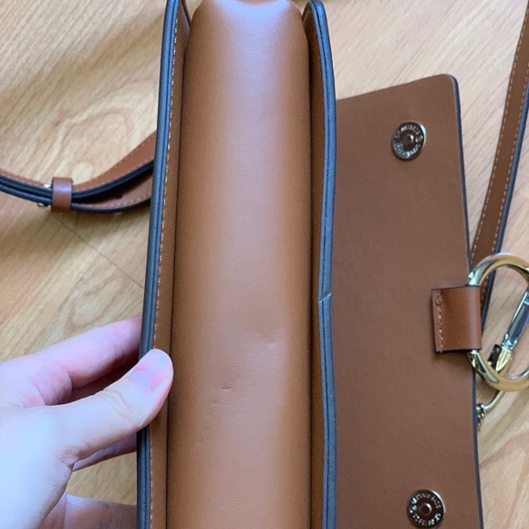 Circle Ring Brown Crossbody Bag - Picture 6 of 8